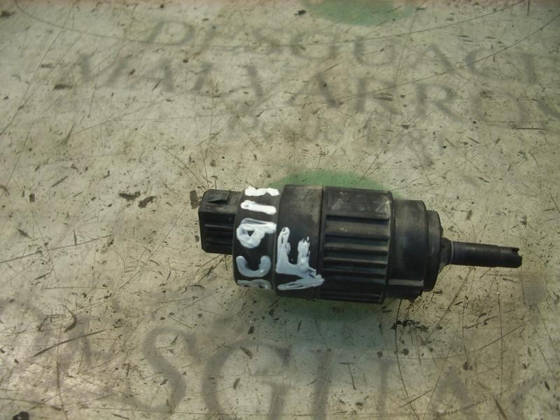 Recambio de bomba limpia para opel vectra b berlina 2.0 dti referencia OEM IAM   