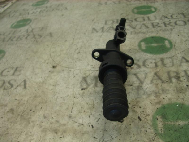 Recambio de bombin embrague para citroën xsara picasso 1.6 hdi 90 sx referencia OEM IAM   