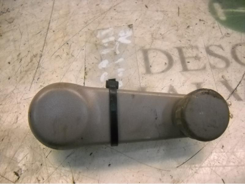 Recambio de maneta elevalunas trasera izquierda para nissan almera tino (v10m) comfort referencia OEM IAM   