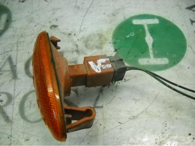 Recambio de piloto lateral derecho para nissan almera tino (v10m) comfort referencia OEM IAM   