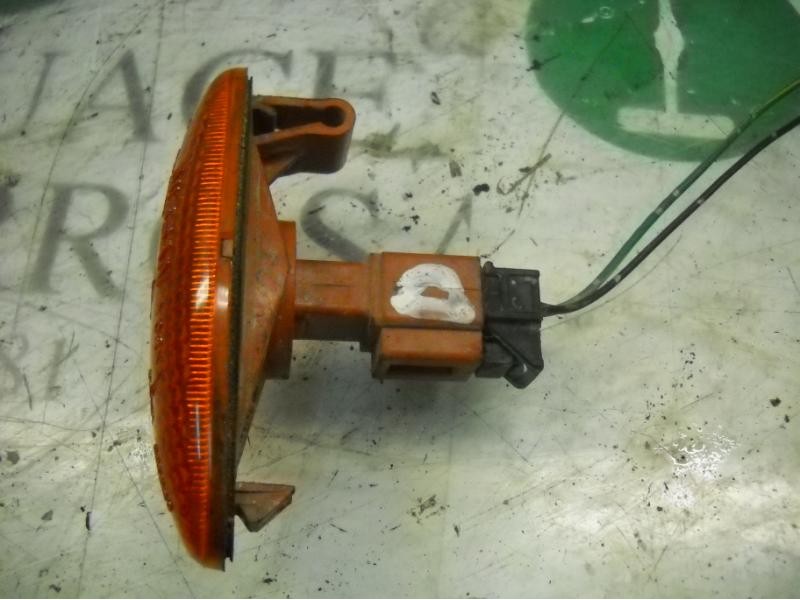 Recambio de piloto lateral derecho para nissan almera tino (v10m) comfort referencia OEM IAM   