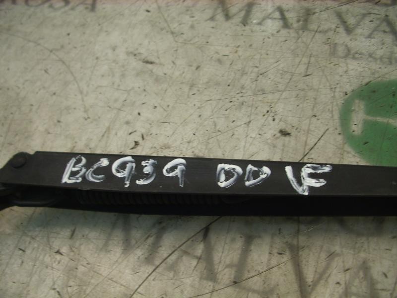 Recambio de brazo limpia delantero derecho para citroën c3 1.4 hdi satisfaction referencia OEM IAM   