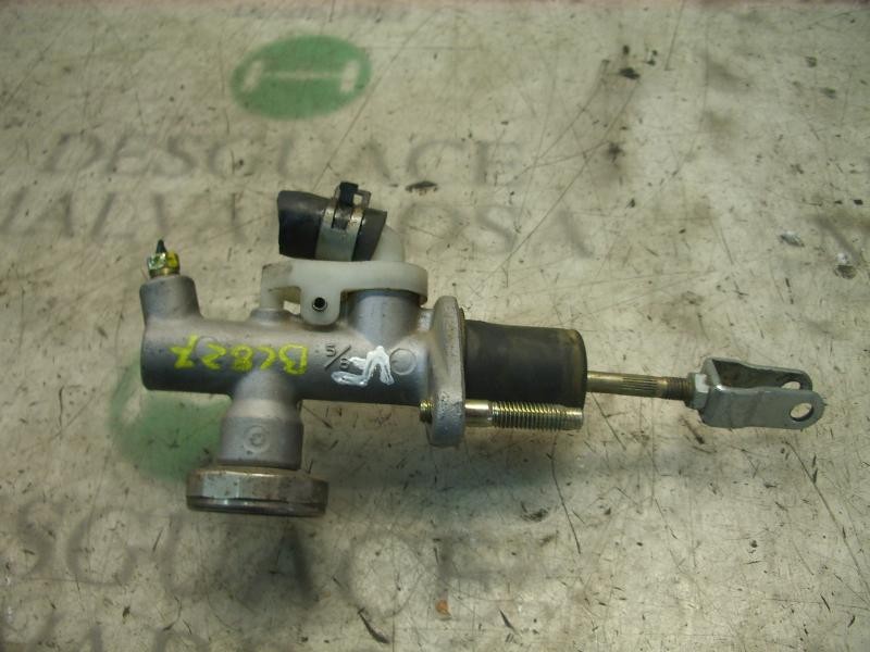 Recambio de bomba embrague para nissan almera tino (v10m) comfort referencia OEM IAM 306105M000  