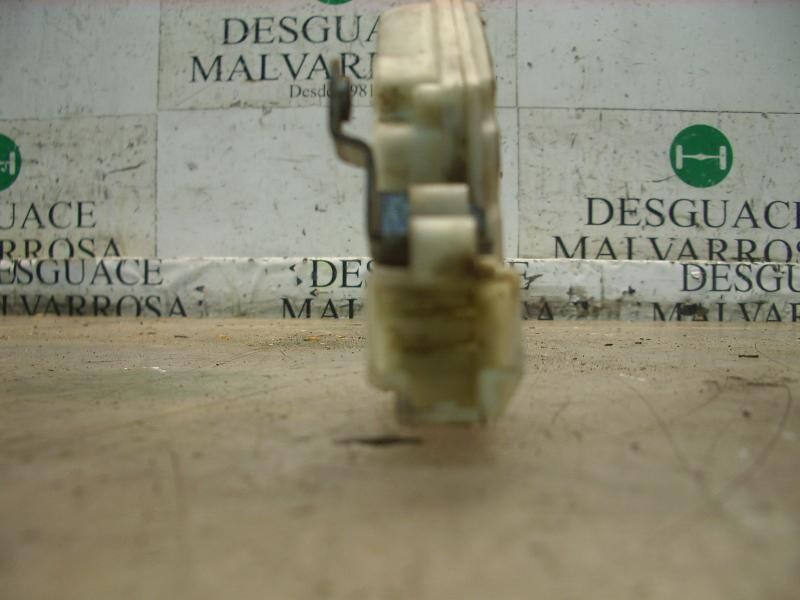 Recambio de motor c/c trasero izquierdo para nissan almera tino (v10m) comfort referencia OEM IAM  82553BM760 