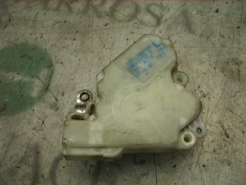 Recambio de motor c/c trasero izquierdo para nissan almera tino (v10m) comfort referencia OEM IAM  82553BM760 