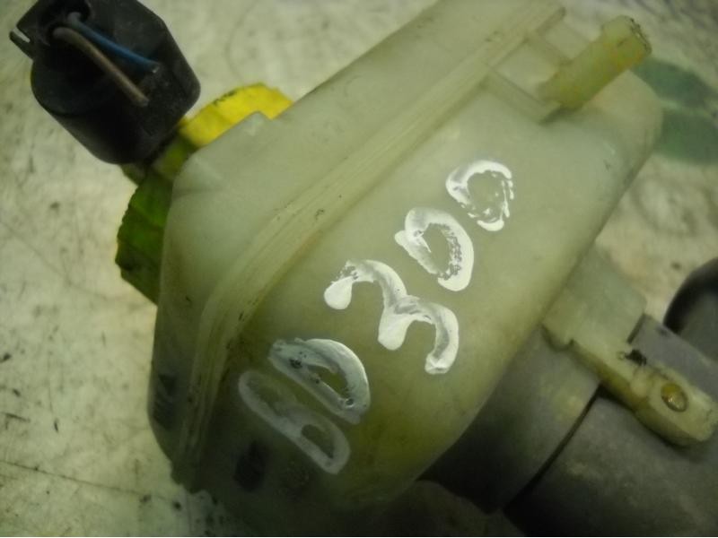 Recambio de bomba freno para volkswagen golf iv berlina (1j1) básico referencia OEM IAM   