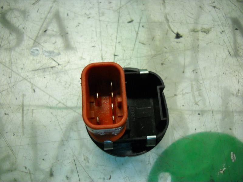 Recambio de mando elevalunas delantero derecho para ford fiesta (cbk) fun referencia OEM IAM   