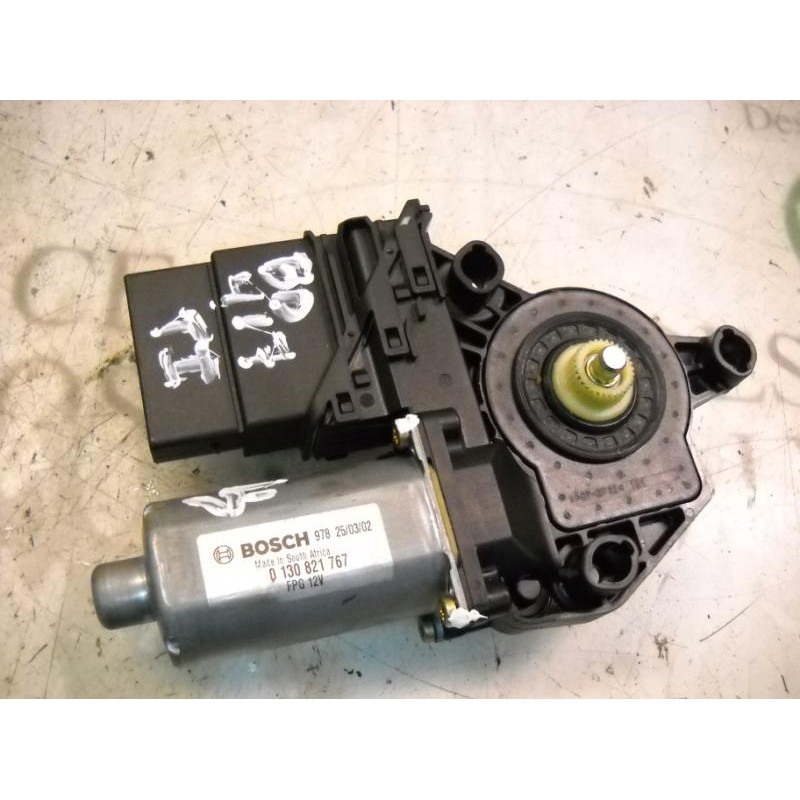 Recambio de motor elevalunas trasero izquierdo para volkswagen golf iv berlina (1j1) básico referencia OEM IAM   