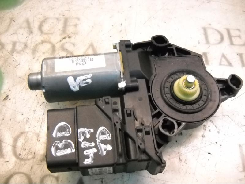 Recambio de motor elevalunas trasero derecho para volkswagen golf iv berlina (1j1) básico referencia OEM IAM   