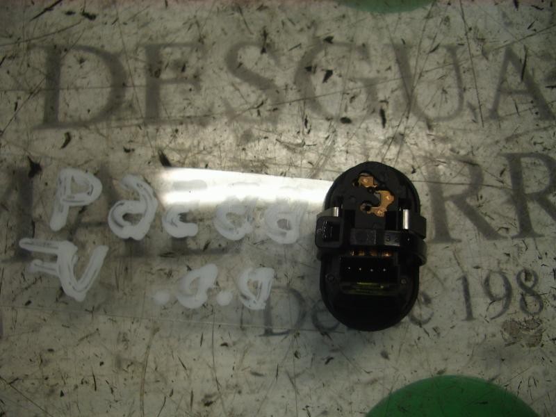 Recambio de mando elevalunas delantero derecho para opel zafira a comfort referencia OEM IAM   