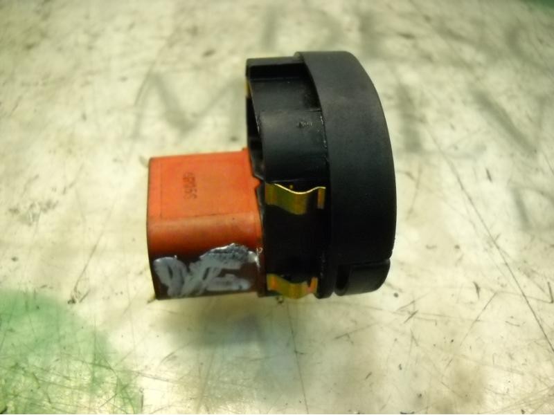 Recambio de mando elevalunas delantero derecho para ford fiesta (cbk) futura referencia OEM IAM   