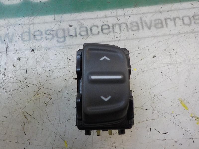 Recambio de mando elevalunas delantero derecho para dacia sandero 1.2 16v cat referencia OEM IAM 254214937R 254214937R 