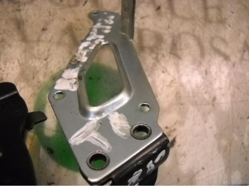 Recambio de cerradura puerta trasera izquierda para hyundai accent (lc) crdi gl referencia OEM IAM 8141025030  