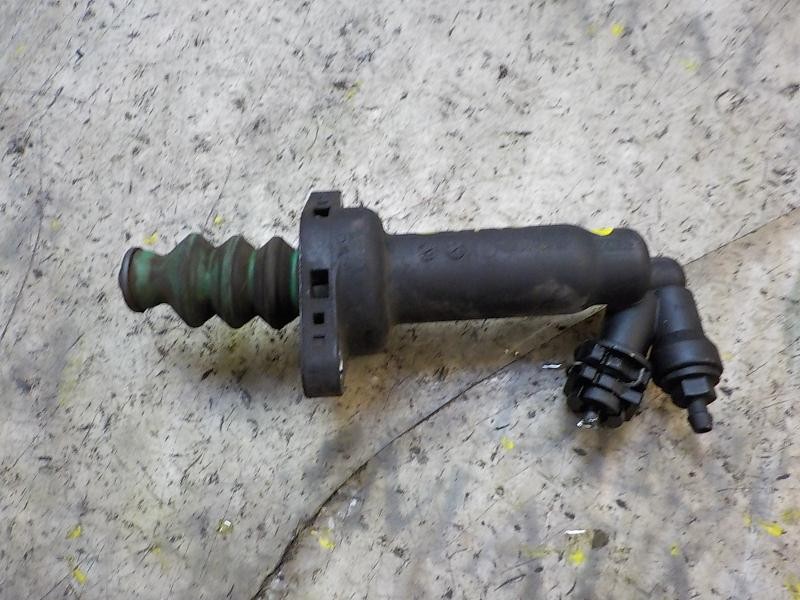 Recambio de bombin embrague para seat ibiza (6l1) 1.9 tdi referencia OEM IAM   