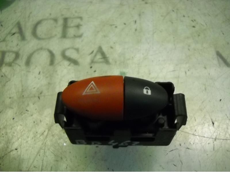 Recambio de warning para renault twingo dynamique referencia OEM IAM   
