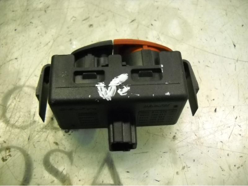 Recambio de warning para renault twingo dynamique referencia OEM IAM   