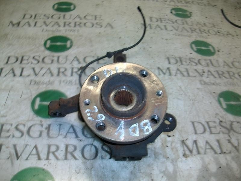 Recambio de mangueta delantera izquierda para renault twingo dynamique referencia OEM IAM   