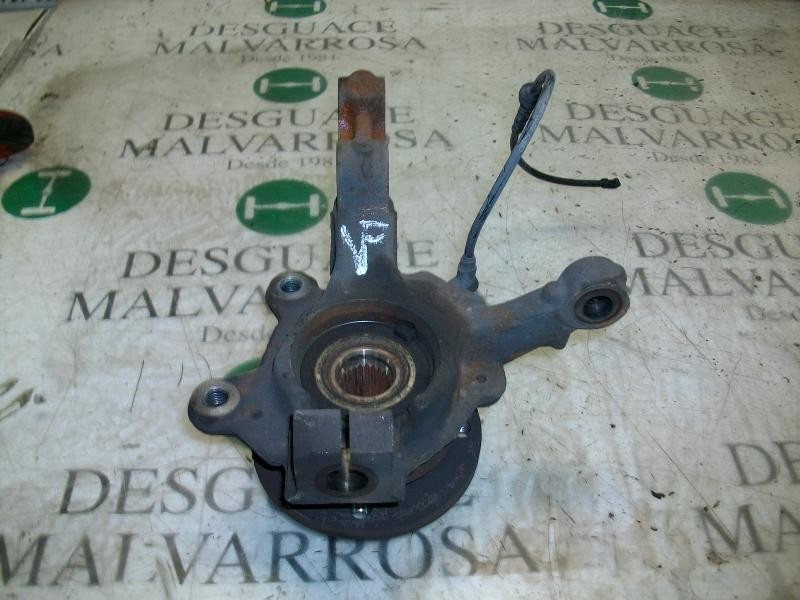 Recambio de mangueta delantera izquierda para renault twingo dynamique referencia OEM IAM   