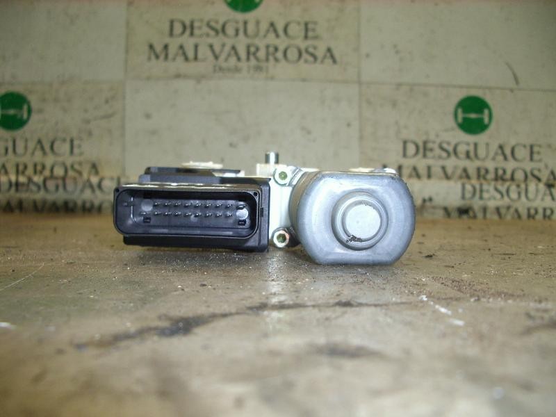 Recambio de motor elevalunas trasero izquierdo para volkswagen golf iv berlina (1j1) 25 aniversario referencia OEM IAM   