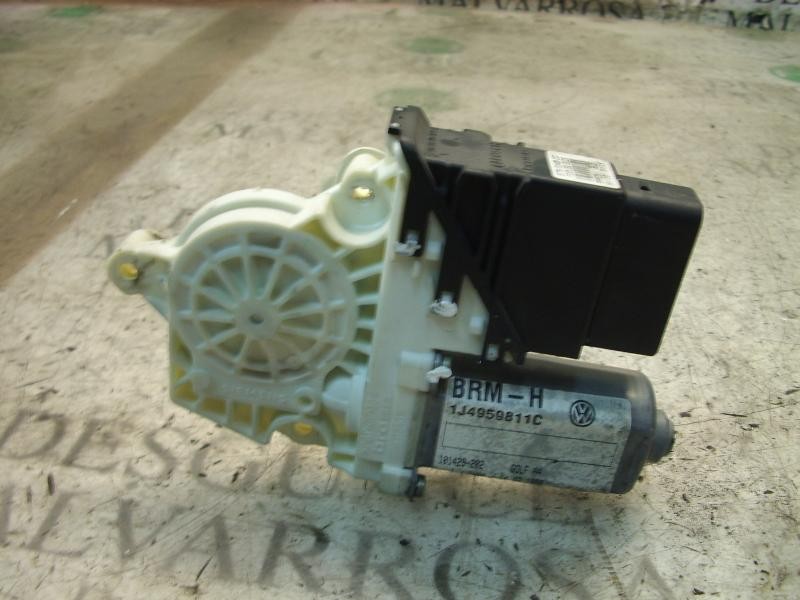 Recambio de motor elevalunas trasero izquierdo para volkswagen golf iv berlina (1j1) 25 aniversario referencia OEM IAM   