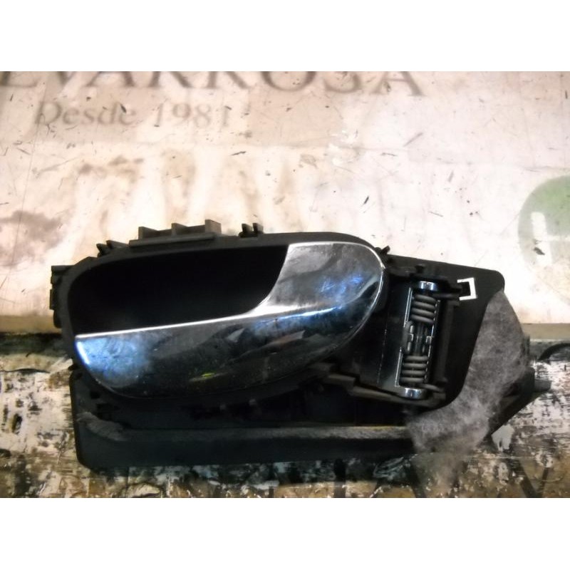 Recambio de maneta interior delantera derecha para peugeot 307 (s1) xr referencia OEM IAM   