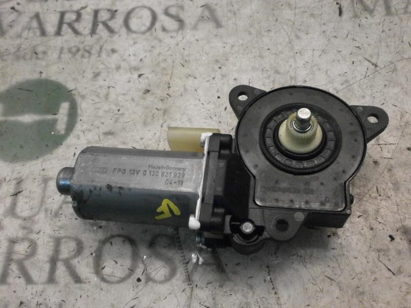 Recambio de motor elevalunas delantero derecho para ford fiesta (cbk) ghia referencia OEM IAM   