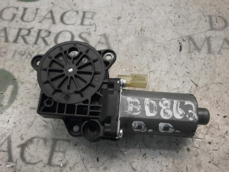 Recambio de motor elevalunas delantero derecho para ford fiesta (cbk) ghia referencia OEM IAM   