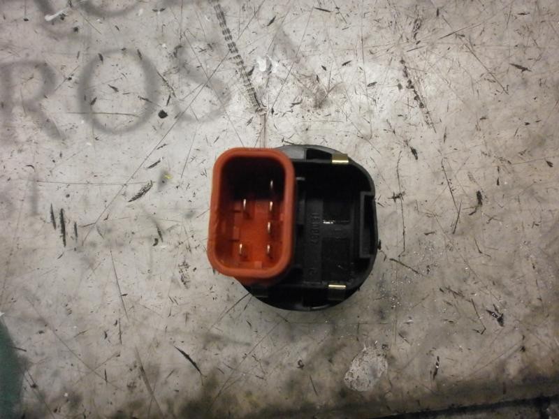 Recambio de mando elevalunas delantero derecho para ford fiesta (cbk) ghia referencia OEM IAM   