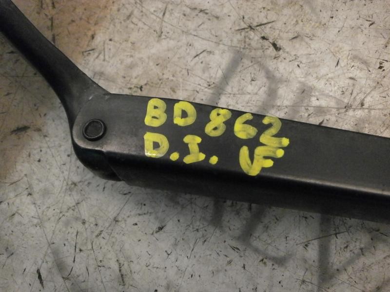 Recambio de brazo limpia delantero izquierdo para ford fiesta (cbk) ghia referencia OEM IAM   