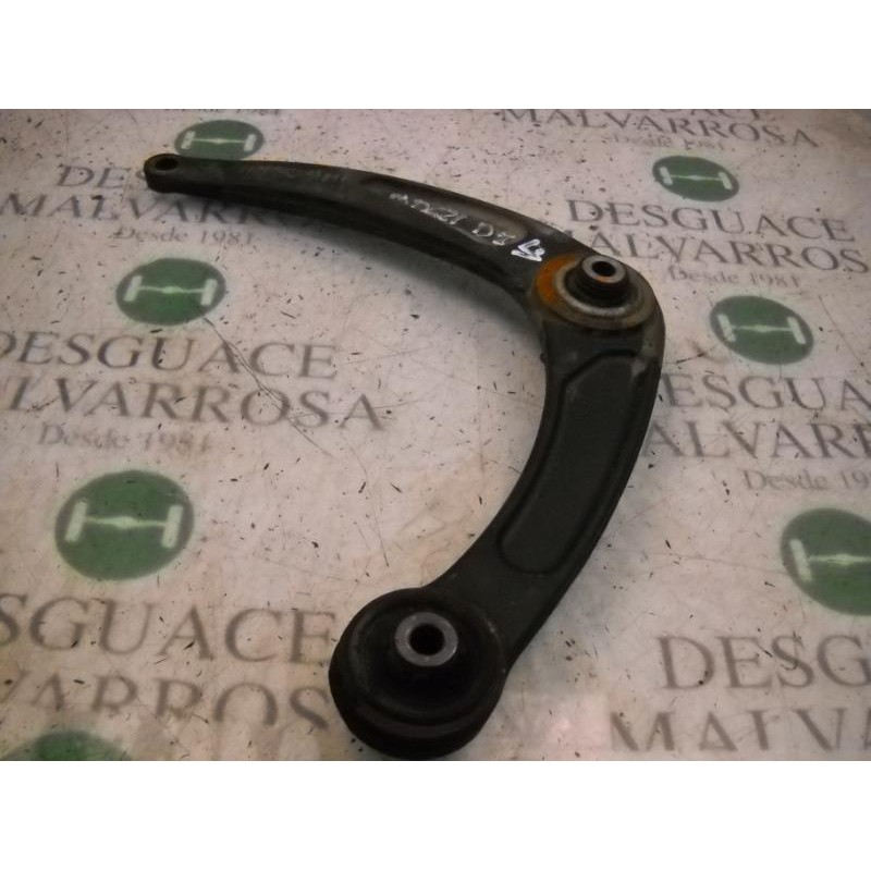 Recambio de brazo suspension inferior delantero izquierdo para peugeot 307 (s1) xs referencia OEM IAM   