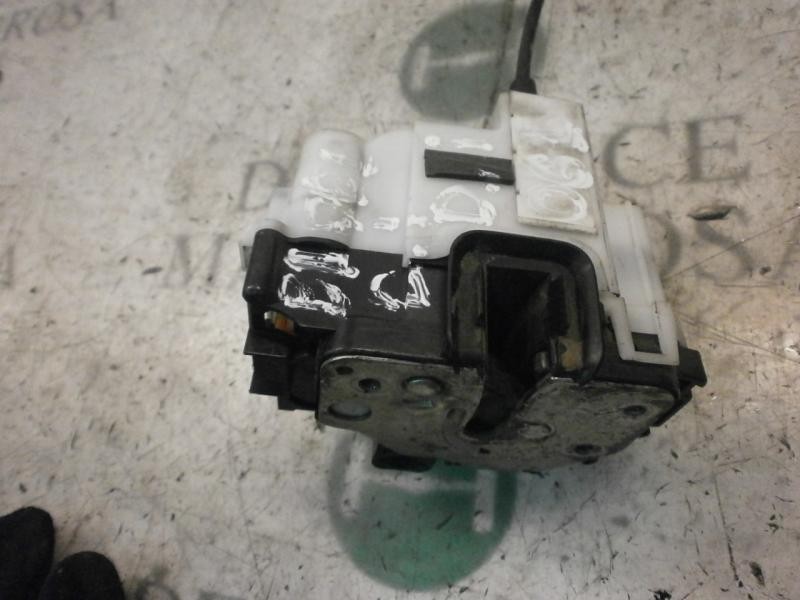 Recambio de cerradura puerta delantera izquierda para fiat panda (169) 1.3 16v jtd dynamic referencia OEM IAM   