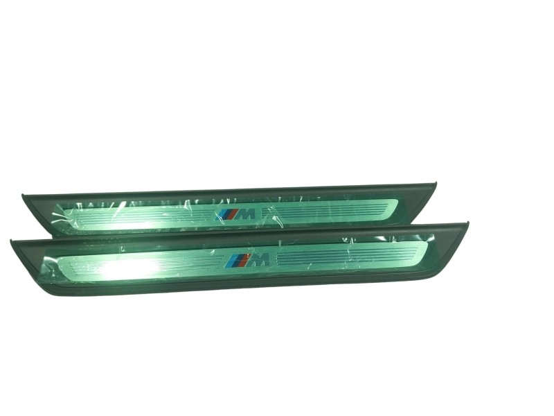 Recambio de moldura para bmw 5 (g30, f90) 530 i xdrive referencia OEM IAM 51475A0DB65 51475A0DB6501 