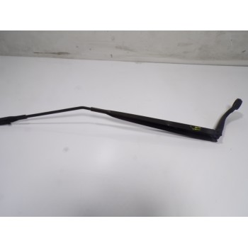 BRAZO LIMPIA DELANTERO DERECHO 28886JD900 