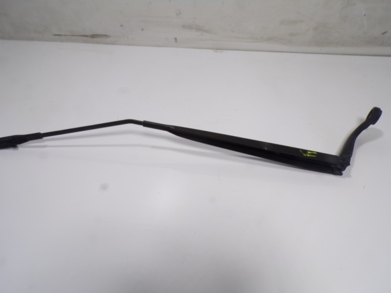 Recambio de brazo limpia delantero derecho para nissan qashqai (j10) tekna referencia OEM IAM 28886JD900  