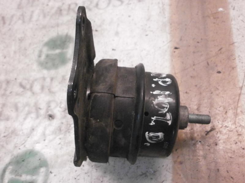 Recambio de soporte motor derecho para seat ibiza (6l1) cool referencia OEM IAM 6Q0199167BC  