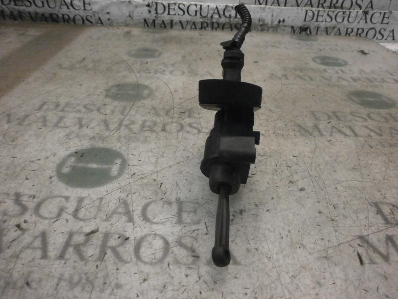 Recambio de bomba embrague para ford fiesta (cbk) futura referencia OEM IAM   