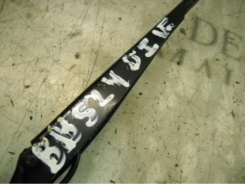 Recambio de brazo limpia delantero izquierdo para ford fiesta (cb1) ghia referencia OEM IAM   