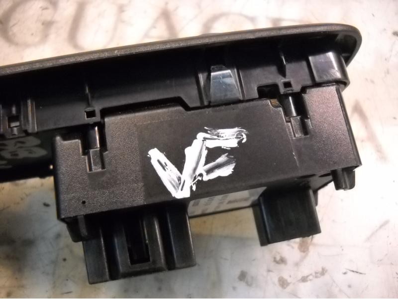 Recambio de mando elevalunas delantero izquierdo para ford fiesta (cb1) ghia referencia OEM IAM   