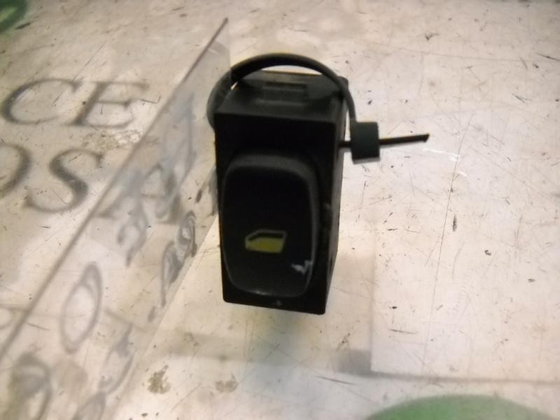 Recambio de mando elevalunas trasero derecho para peugeot 307 (s1) xr referencia OEM IAM   