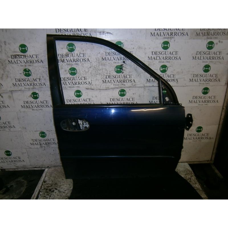 Recambio de puerta delantera derecha para kia carnival td ls referencia OEM IAM 0K55W58020B  