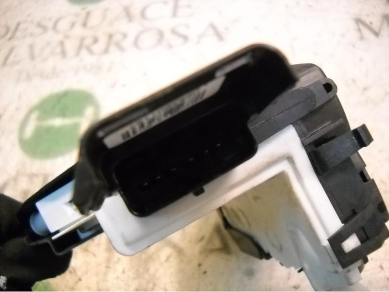 Recambio de cerradura puerta trasera derecha para citroën c3 exclusive referencia OEM IAM 9138AE  