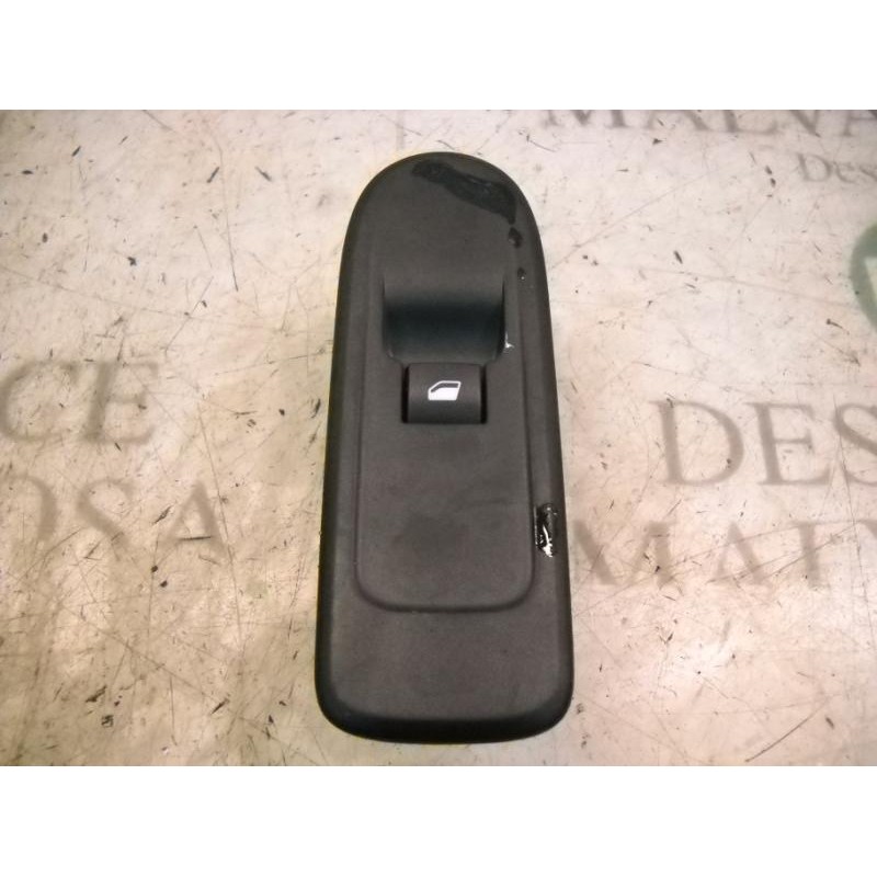 Recambio de mando elevalunas delantero derecho para citroën c3 exclusive referencia OEM IAM 6490CH  