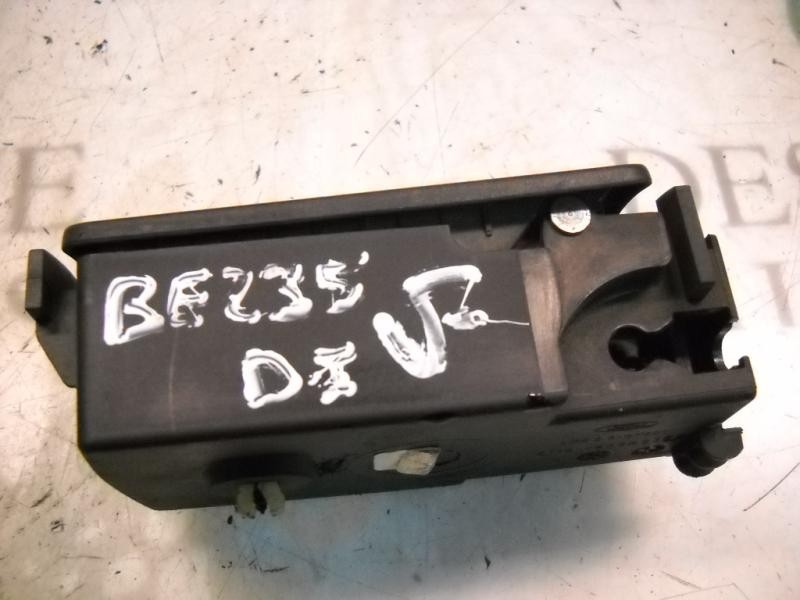 Recambio de maneta interior delantera izquierda para ford transit connect (tc7) furg. referencia OEM IAM   