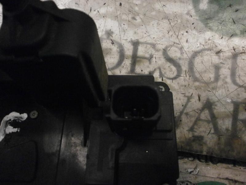 Recambio de cerradura puerta trasera izquierda para opel vectra c berlina comfort referencia OEM IAM   