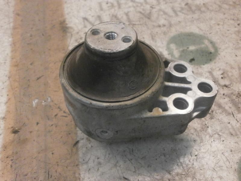 Recambio de soporte motor derecho para ford fusion (cbk) ambiente referencia OEM IAM   