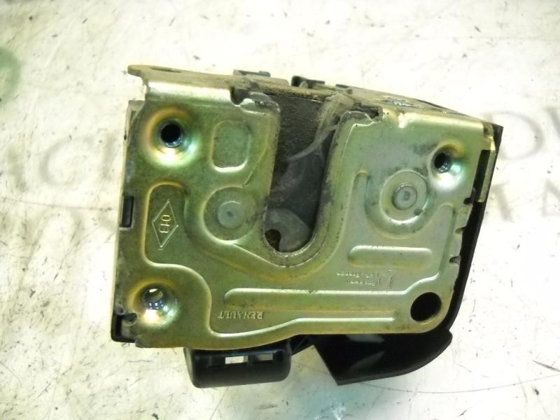 Recambio de cerradura puerta delantera derecha para renault clio ii fase ii (b/cb0) authentique referencia OEM IAM   