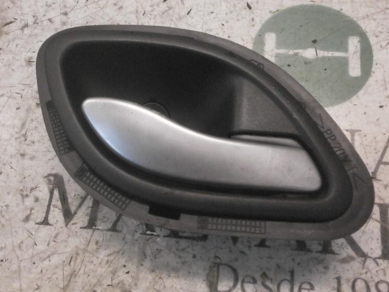 Recambio de maneta interior trasera derecha para renault laguna ii (bg0) dynamique referencia OEM IAM   
