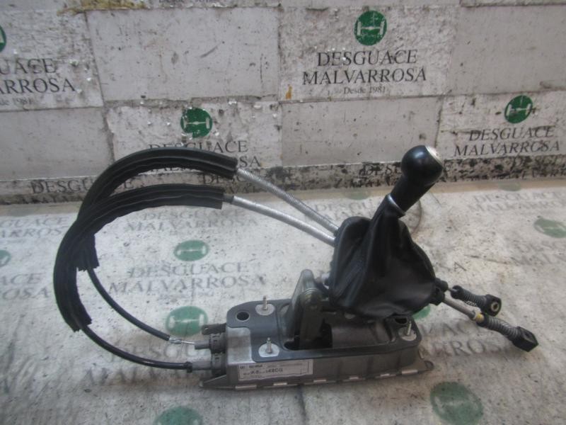 Recambio de palanca cambio para seat leon (1p1) comfort limited referencia OEM IAM 1K0711061B  