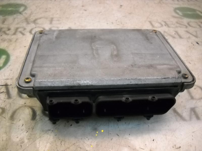 Recambio de centralita motor uce para volkswagen golf iv berlina (1j1) highline referencia OEM IAM   