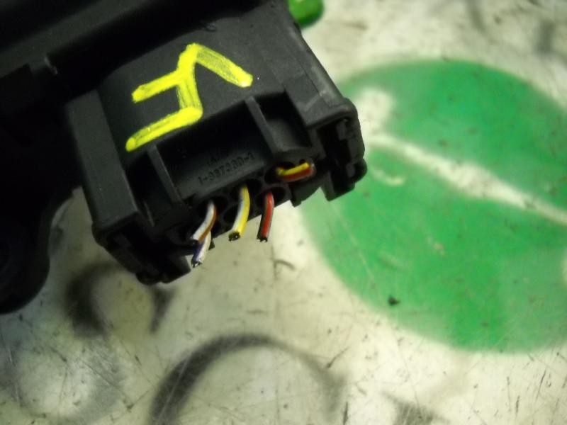 Recambio de motor apertura trampillas climatizador para volkswagen golf iv berlina (1j1) highline referencia OEM IAM   